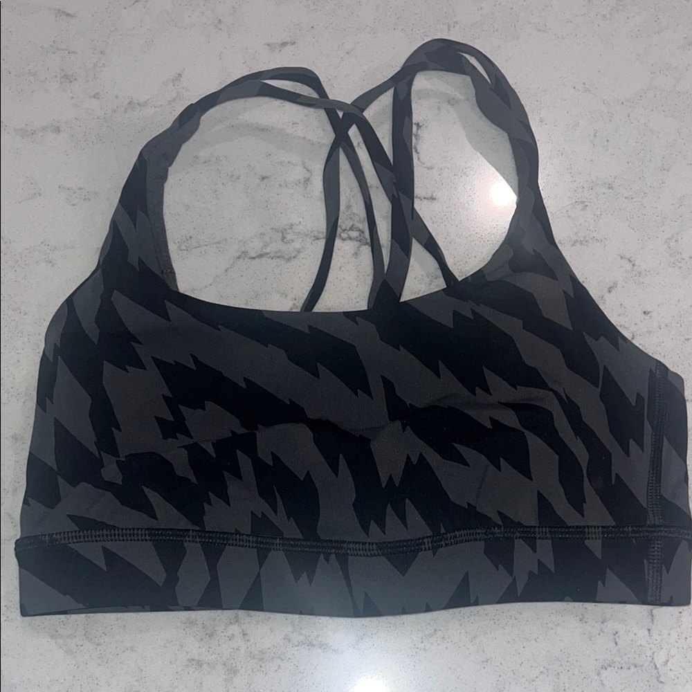 Lululemon Energy Bra Size 4 Black and Gray